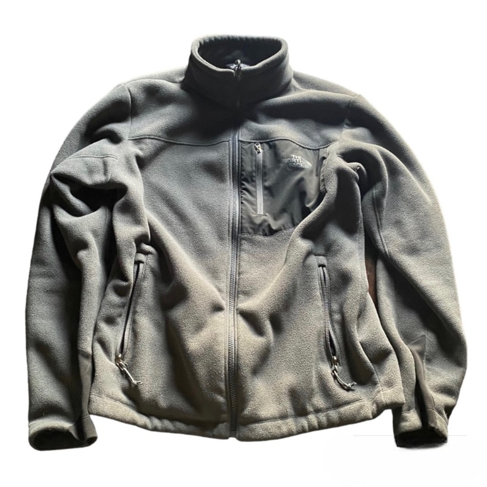 Grey North Face jacket up for grabs. It's in great shape and the size is a small